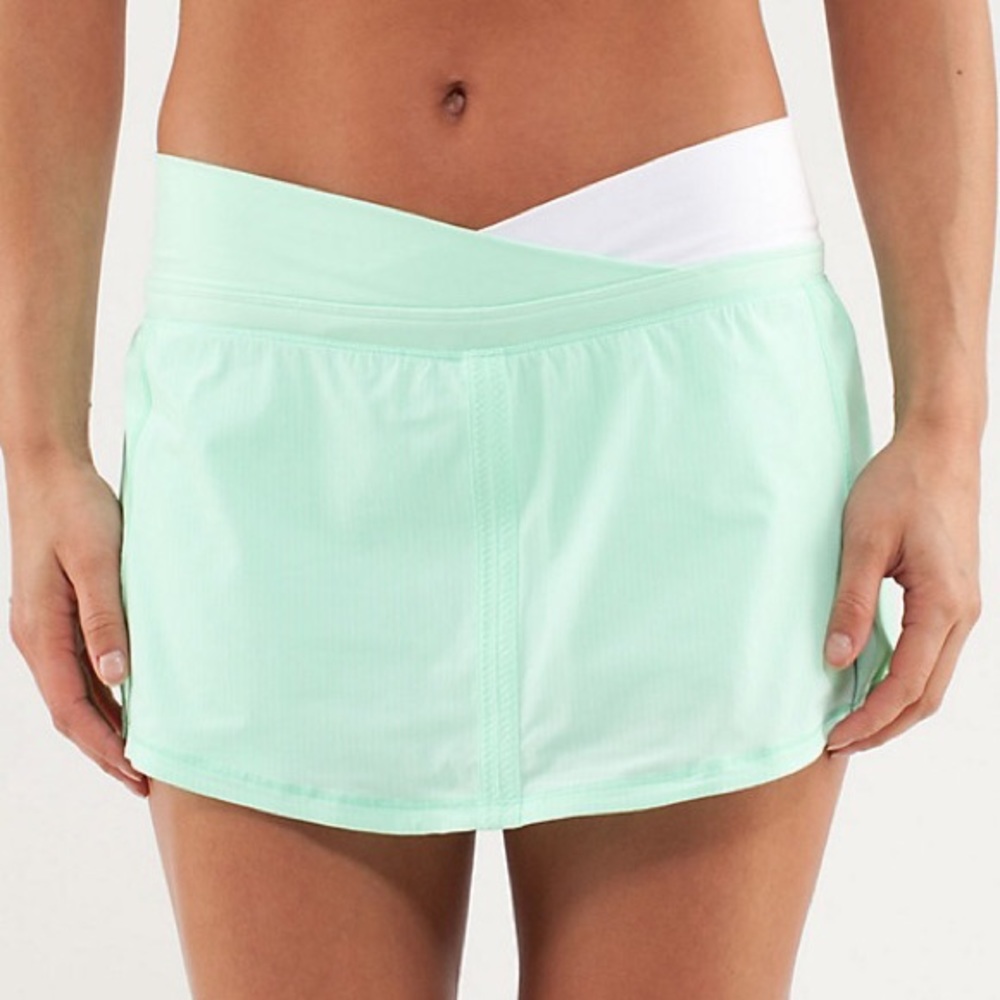 Lululemon mint skirt